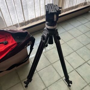 Tripod Sachtler System Ace with CF Legs & Ground Spreader Ace M head + Cayer leg